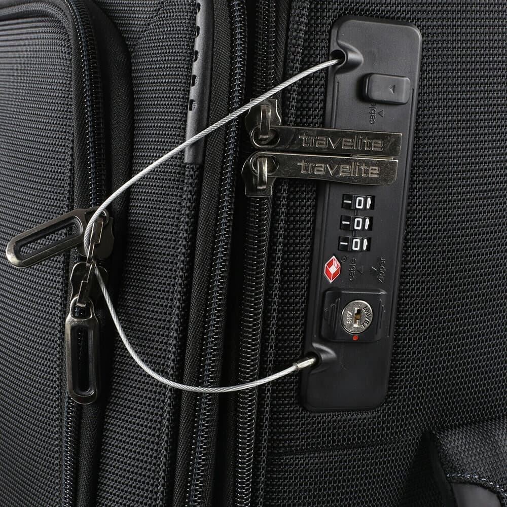 Чемодан на колёсах Travelite 89548 Crosslite Spinner M 67 см Expandable
