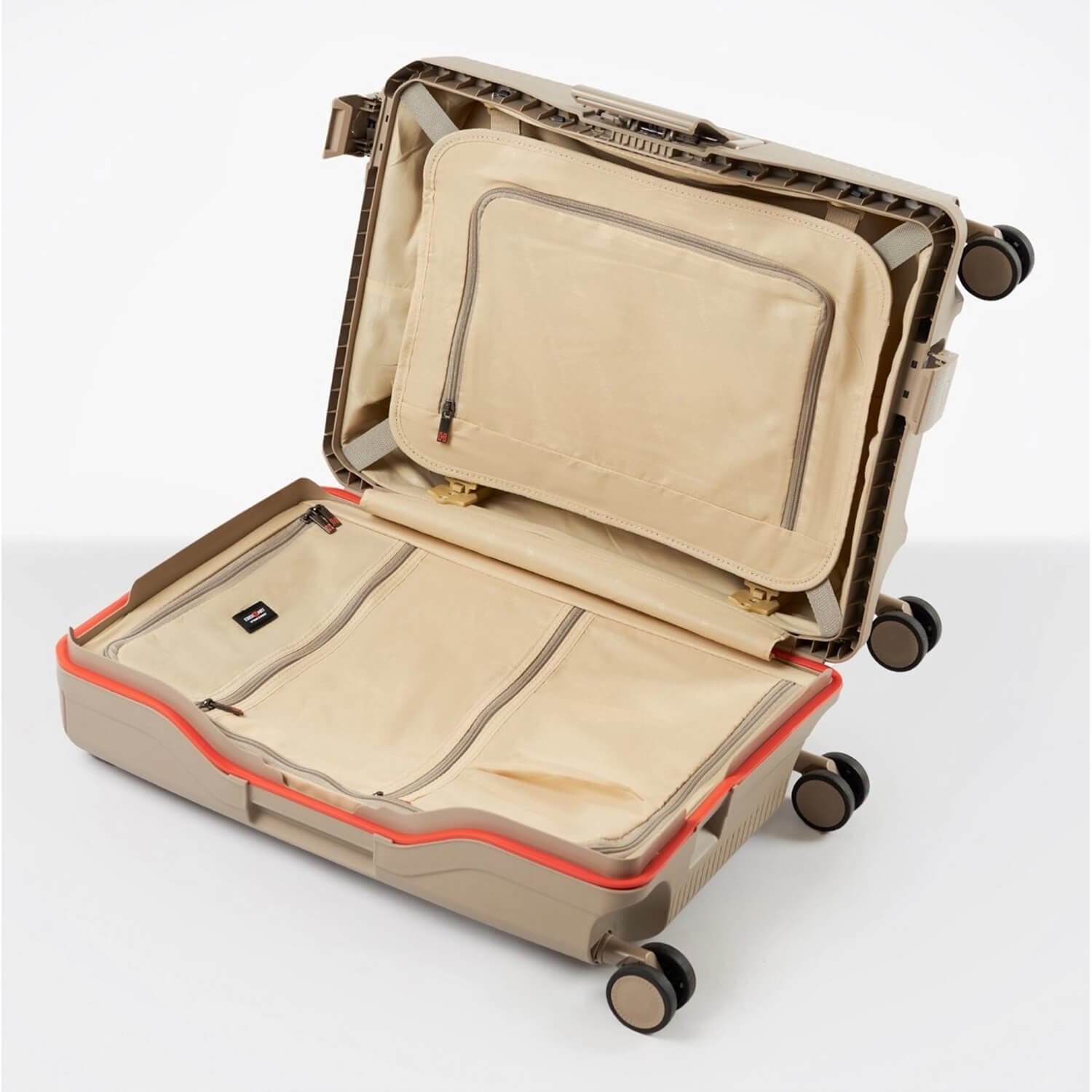 Чемодан на защелках Eberhart 33C*420 Click Spinner S 55 см