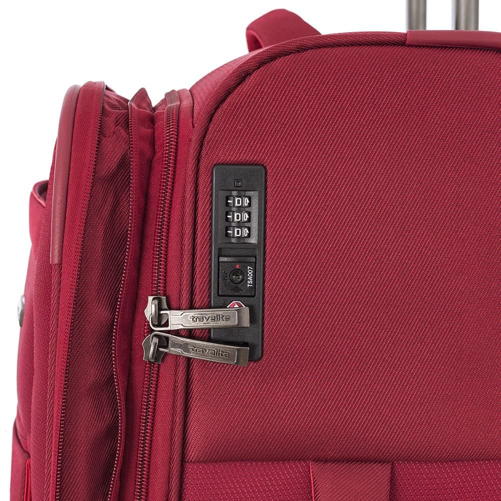 Чемодан на колёсах Travelite 89848 Capri Spinner M 66 см Expandable