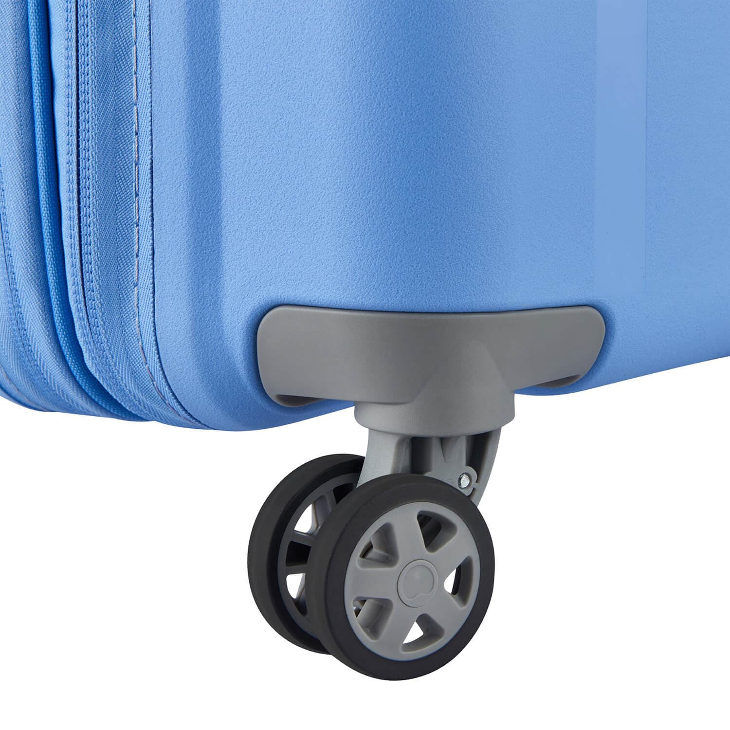 Чемодан Delsey 003845820 Clavel 4DW Trolley Case M 70 см Exp