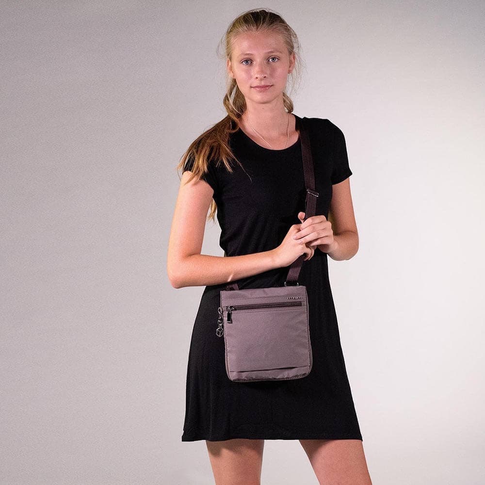 Сумка для документов Hedgren HIC112 Inner City Leonce Crossover