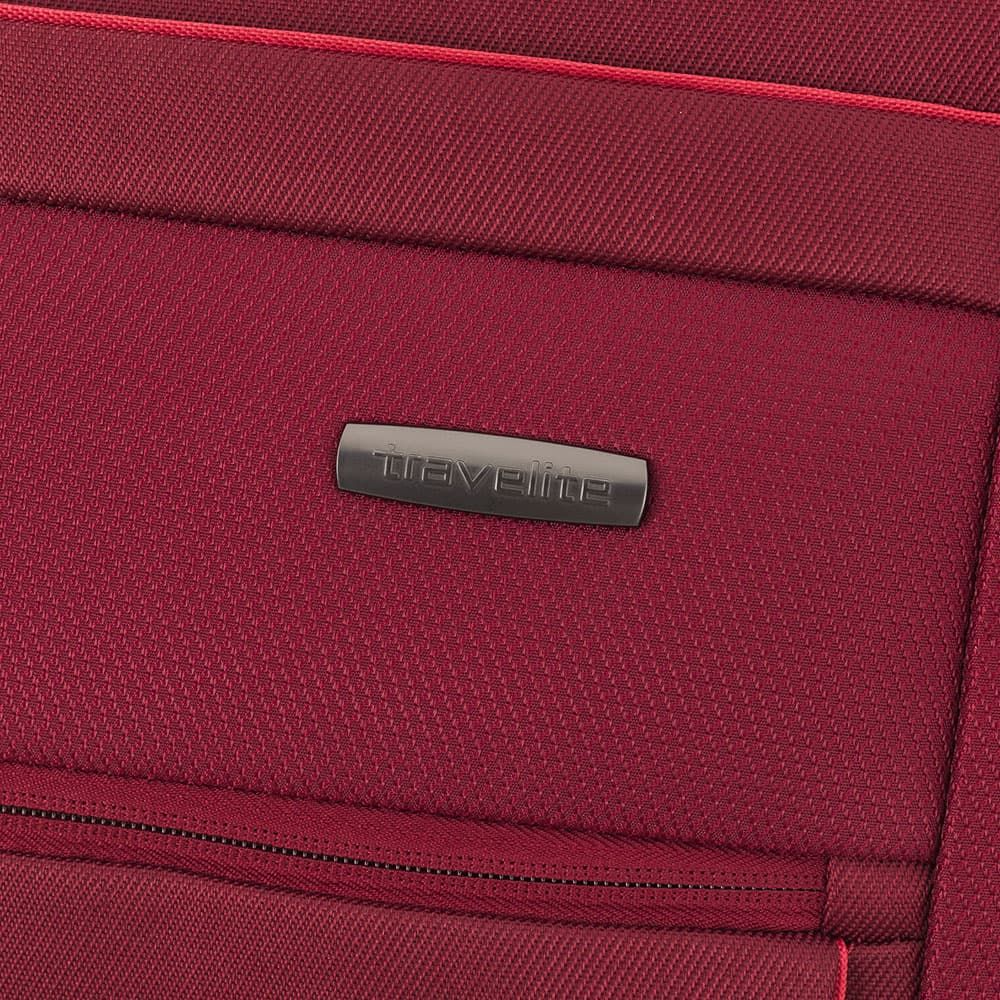Чемодан на колёсах Travelite 89848 Capri Spinner M 66 см Expandable
