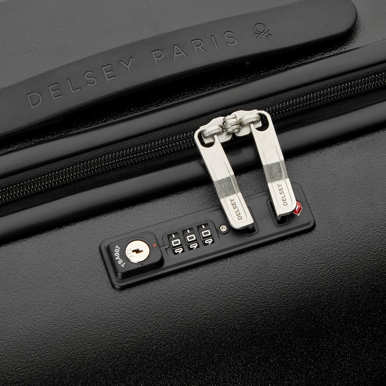 Чемодан на колёсах Delsey B03768803 UCB Hardside Slim Cabin S 55 см