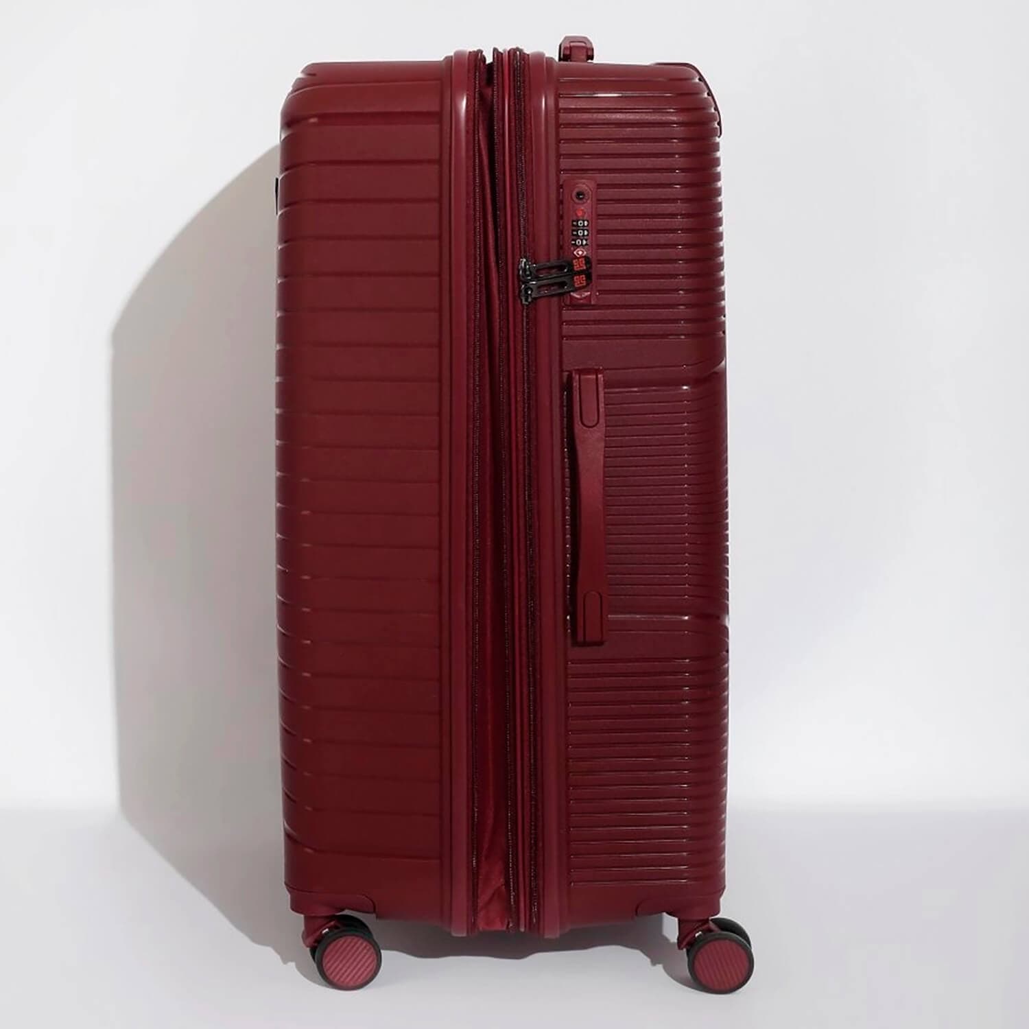 Чемодан Eberhart 49M*428 Miracle Spinner L 77 см Expandable