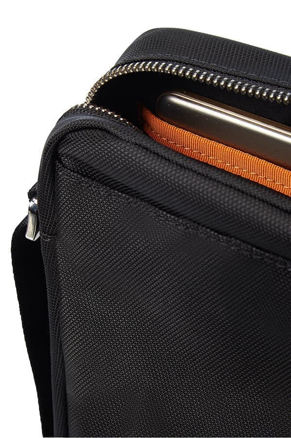 Сумка для планшета Samsonite 79D*004 Hip-Class Flap Crossover Bag 9.7″