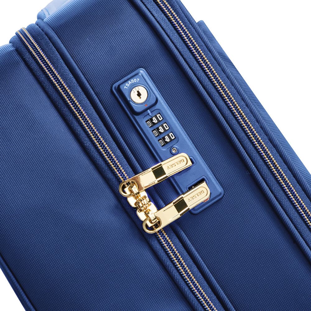 Женский кейс-пилот на колесах Delsey 002018450 Montrouge Pilot Case 15.6″