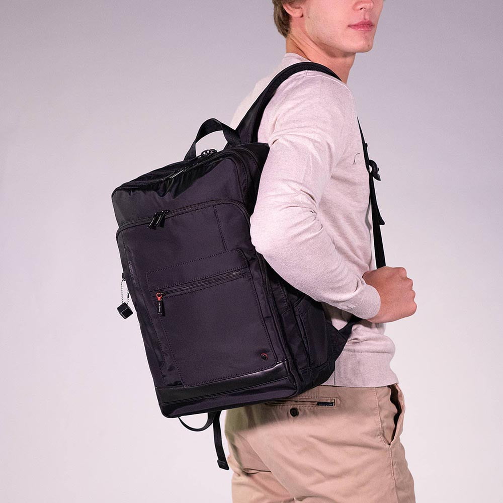 Рюкзак для ноутбука Hedgren HZPR18 Zeppelin Revised Expel Backpack 15.6″