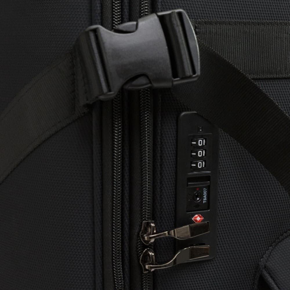 Чемодан на колёсах March M3834*62 Exploration Spinner M 65 см Expandable