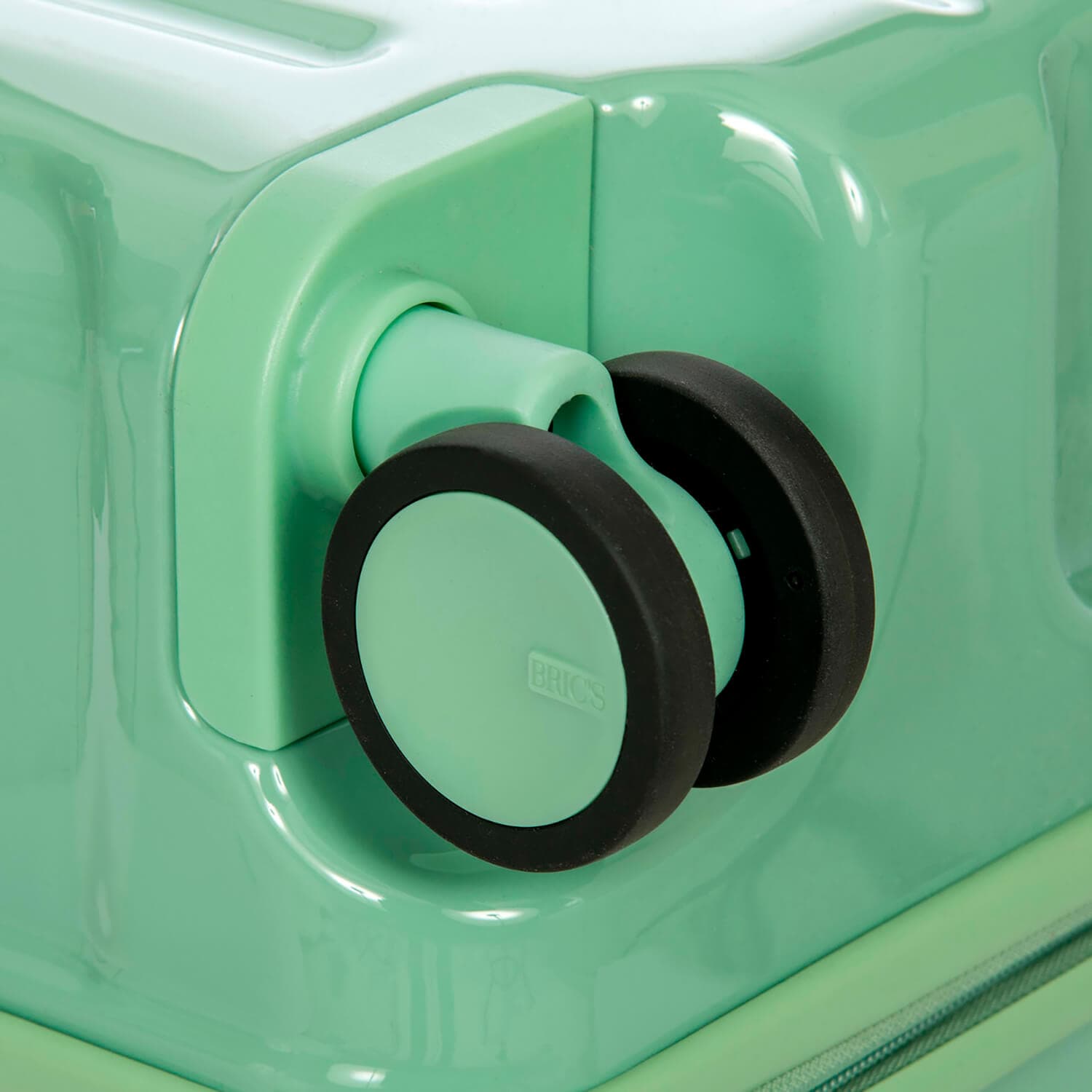Чемодан с чехлом Bric's BNK08032 Positano 30″ Spinner L 78 см Expandable