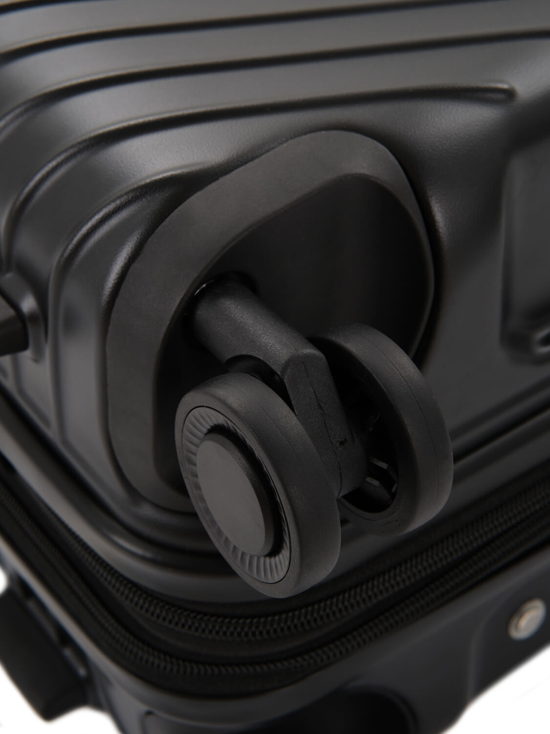 Чемодан на колесах Magellan VOCIERMAG2*M Rio Spinner M 66 см Expandable