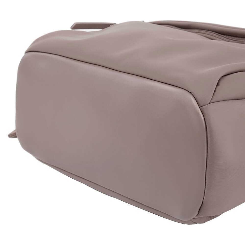 Женский рюкзак для ноутбука Echolac CKP2075 Purist Large Backpack 13.5″
