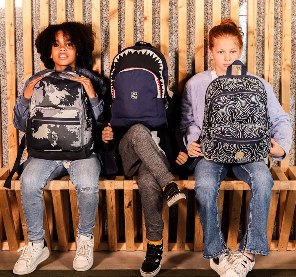 Школьный рюкзак Pick&Pack PP20291 Identity Backpack L 15″