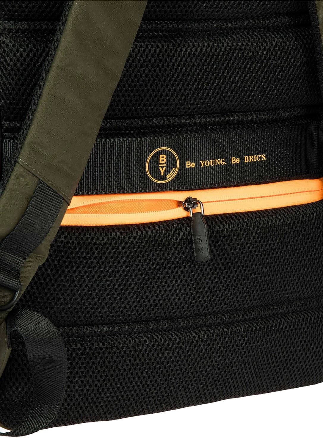 Рюкзак со светодиодной полосой BY by Bric's B3Y04491 Eolo Business Backpack 17″