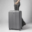 Чемодан на колёсах Hedgren HTRS02LEX Transit Gate LEX Spinner 76 см Expandable HTRS02LEX/137 137 Tornado Grey - фото №4